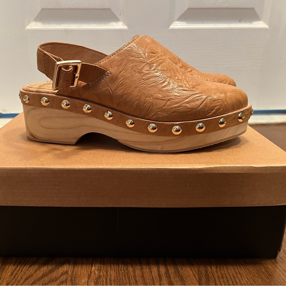 Kelsi Dagger Brooklyn Warehouse tan clog